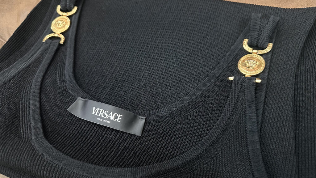 ตัดสายเสื้อVERSACE ปรับสายเสื้อversace
