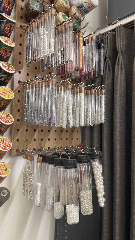 อุปกรณ์ตกแต่งชุด