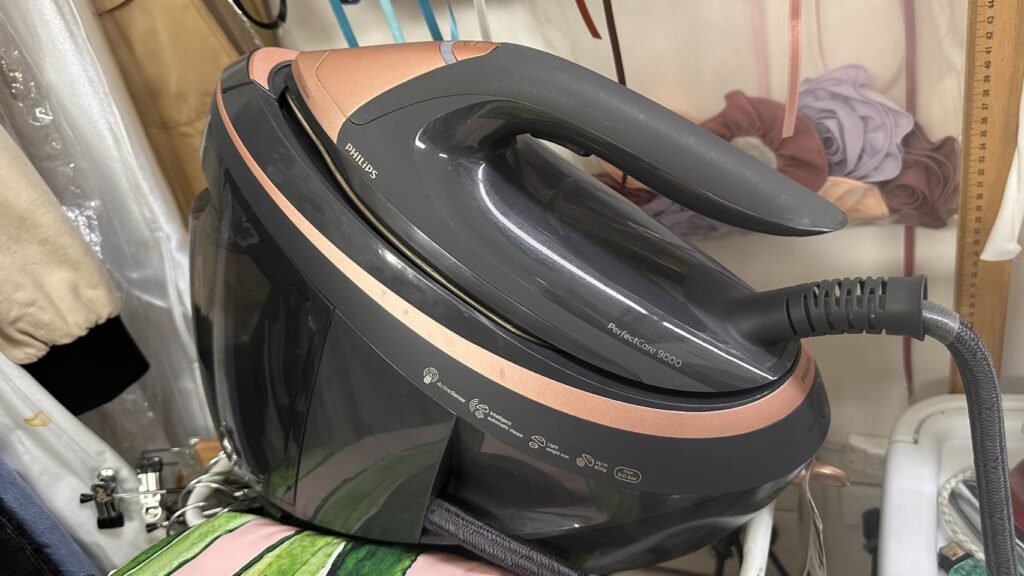 เตารีดที่ดีที่สุด เพื่อดูแลเสื้อผ้า