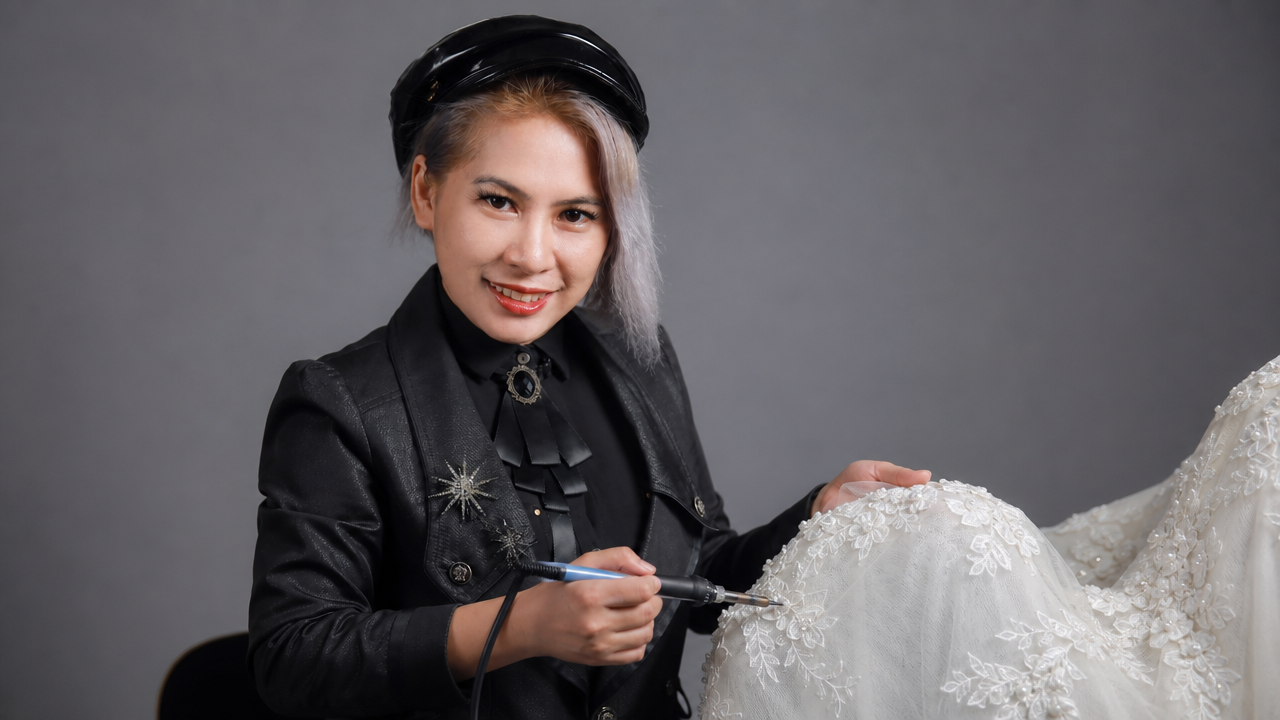 ประสบการณ์ดูแลชุดที่แก้ผิดแล้วแก้ใหม่อย่างปลอดภัย Mallika Thaidress